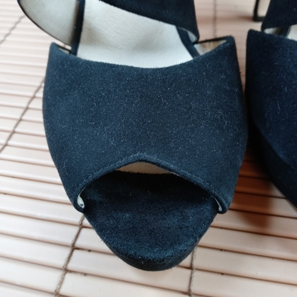 Michael Kors Criss Cross Black Suede Platform 5" h - Picture 4 of 10